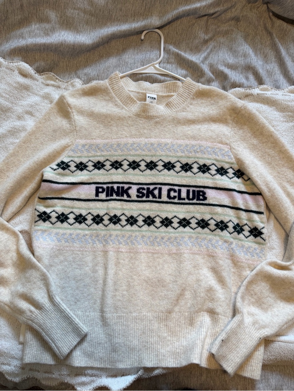 Victoria’s Secret PINK Ski Club Sweater Large NWT